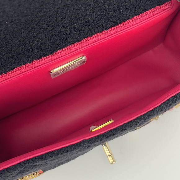 Chanel embroidered nunber tweed double flap bag - Picture 7 of 9